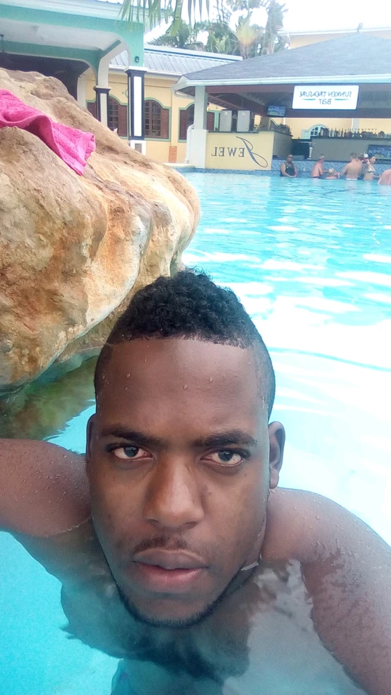 Duab xa los ntawm Ricardo