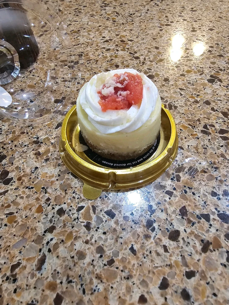 Image uploaded by Twiggy