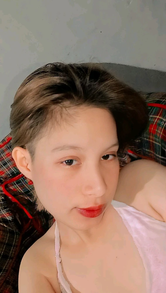 Gi-upload ni luna ang hulagway