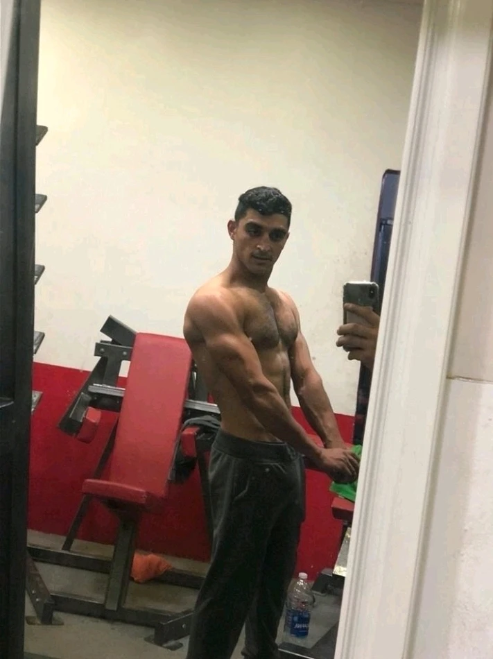 صورة رفعها Ahmad