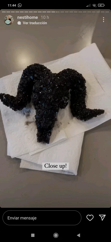 Object with crystals