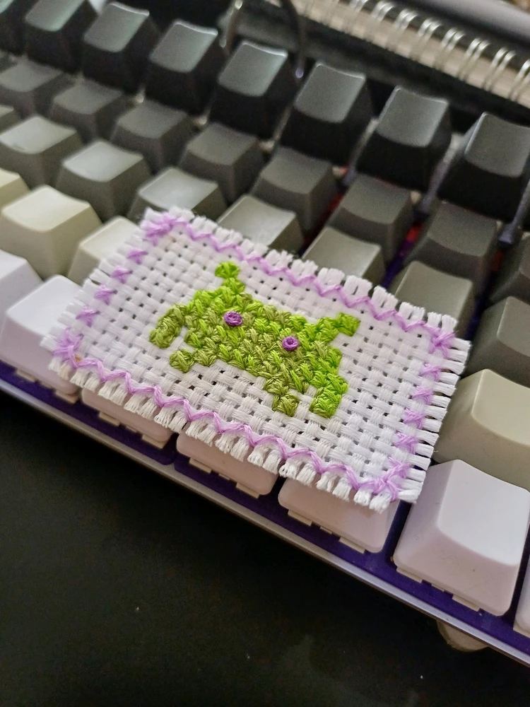 Space invader embroidery test 
