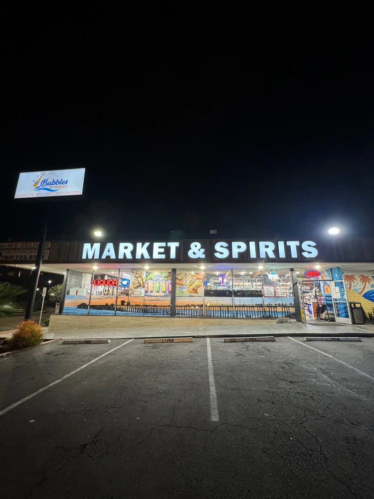 A great convenience store that is opened late