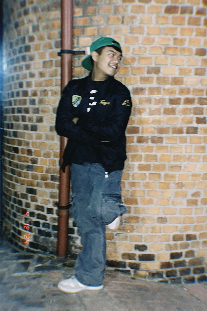 I-upload ni Marquis ang larawan