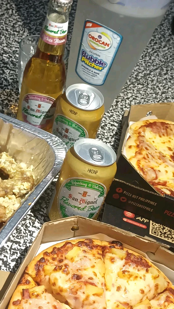 I-upload ni Angel ang larawan