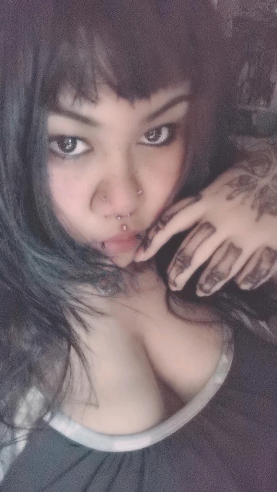 Gi-upload ni Lilith ang hulagway