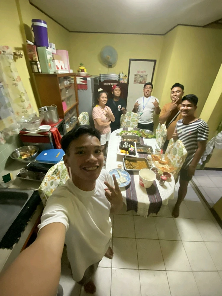 Gi-upload ni 👽 ang hulagway