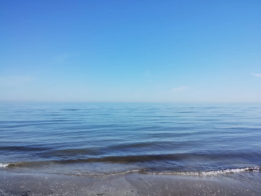 Keep calm & watch the sea