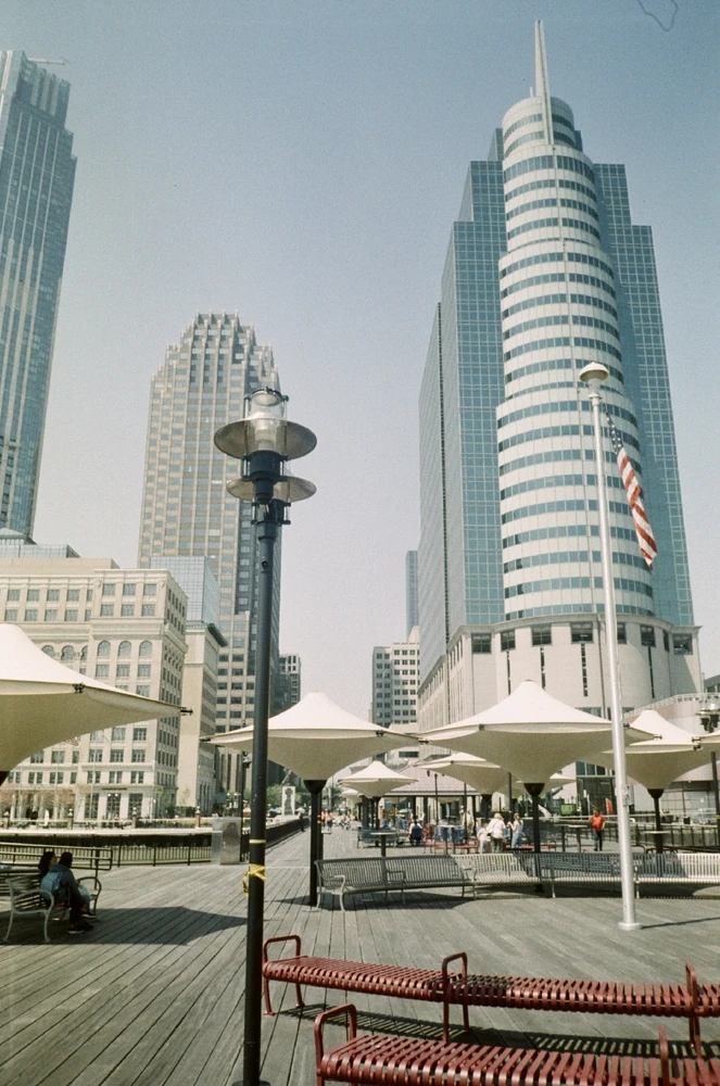 Shooting lomochrome metropolis feels like cheating