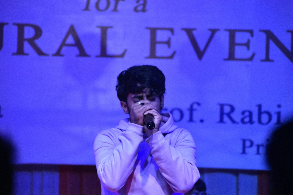 Photo from my last biggest concert with over 1000+ attendees and where I signed my first ever autograph.