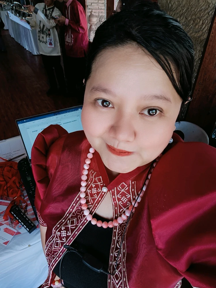 I-upload ni iamsarz ang larawan