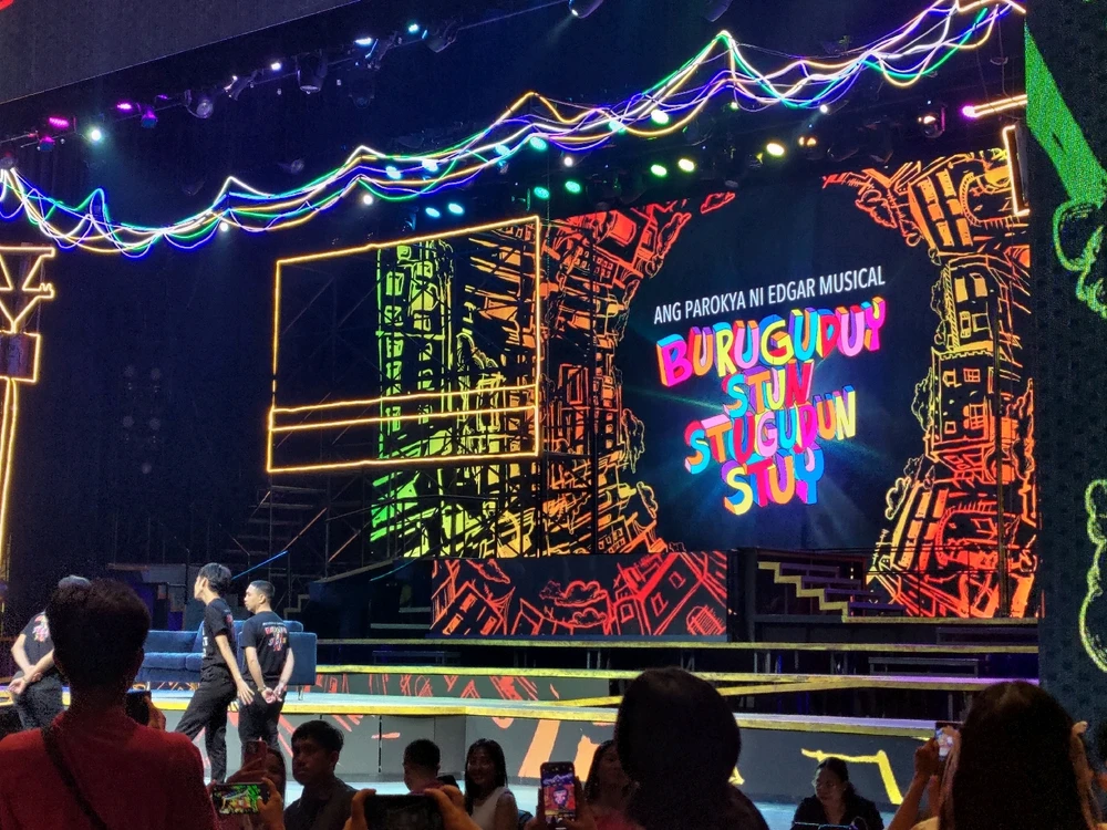 I-upload ni SE7EN🦄 ang larawan