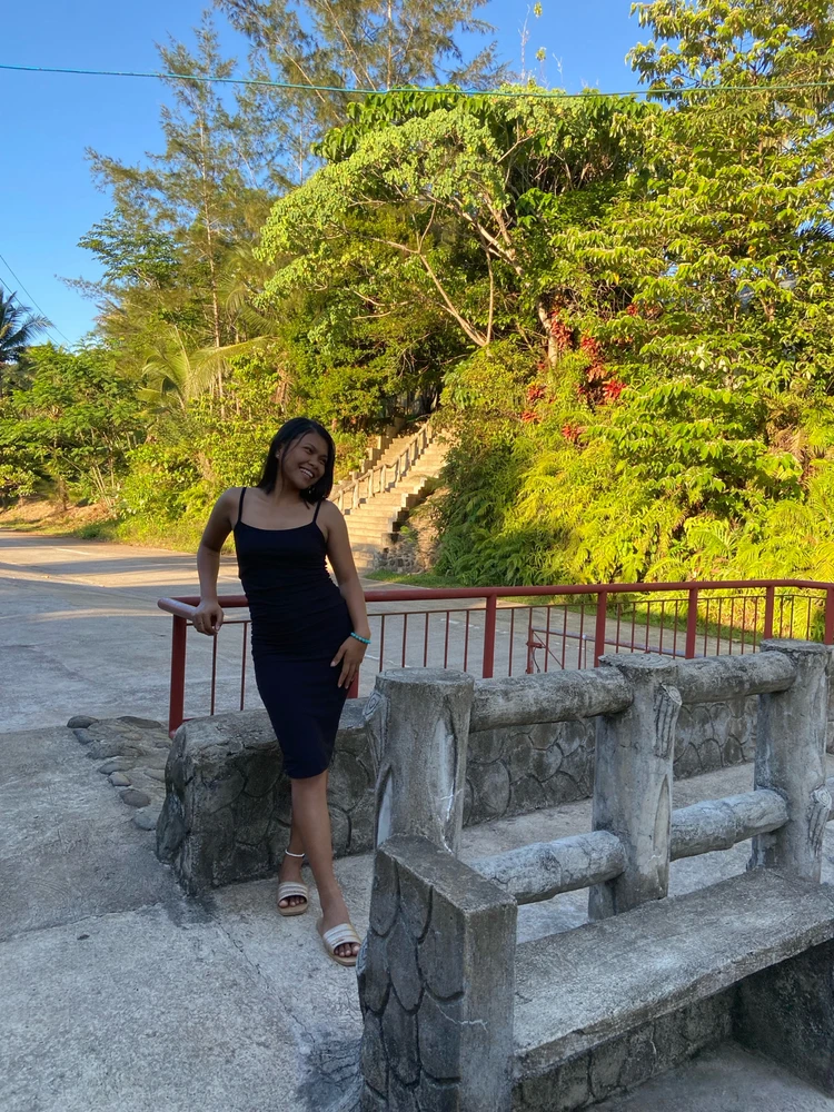 I-upload ni Camille ang larawan