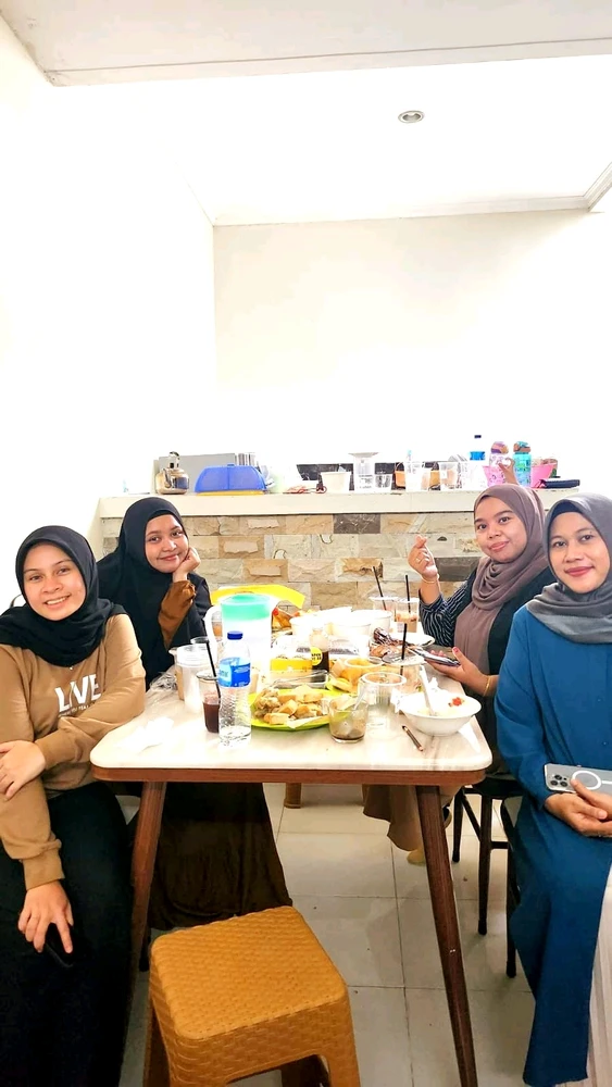 Gambar diunggah oleh dTiie~~