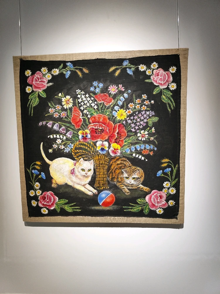 Local primitive art with cats