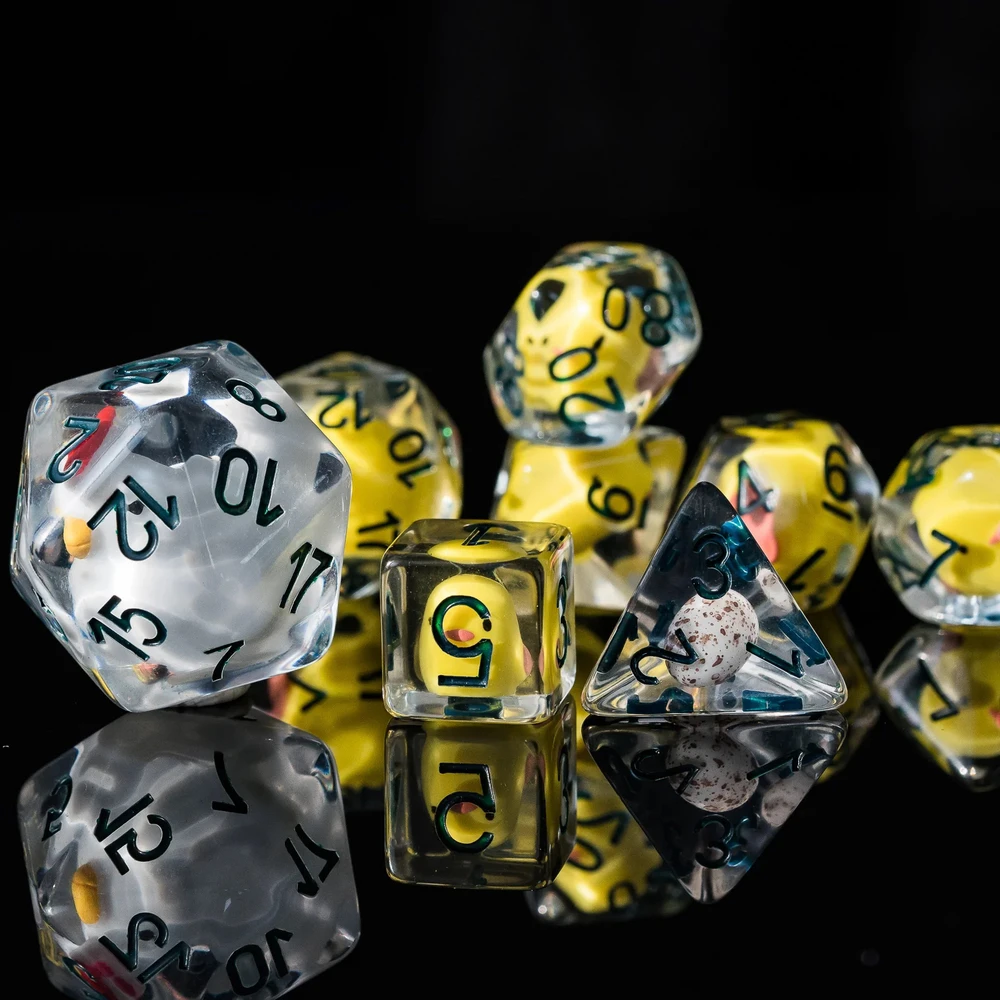 Set of #dungeonsanddragons dice that resemble a chicken