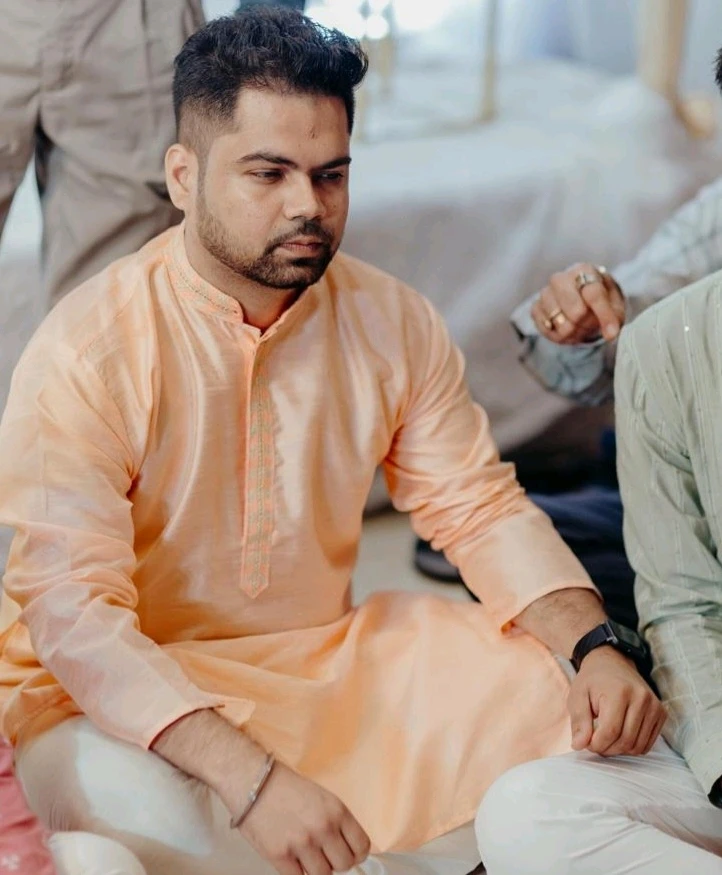 I-upload ni Vishal ang larawan
