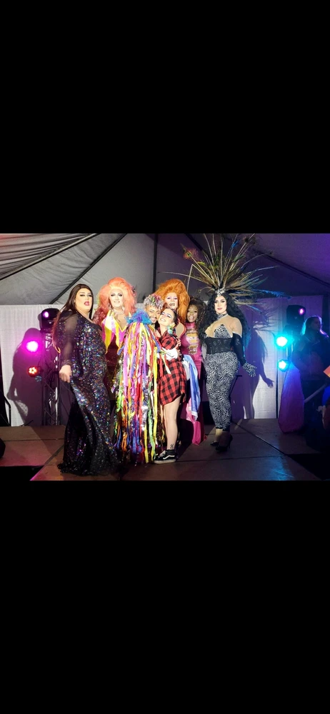 Just a pic with my fav king and queens <3