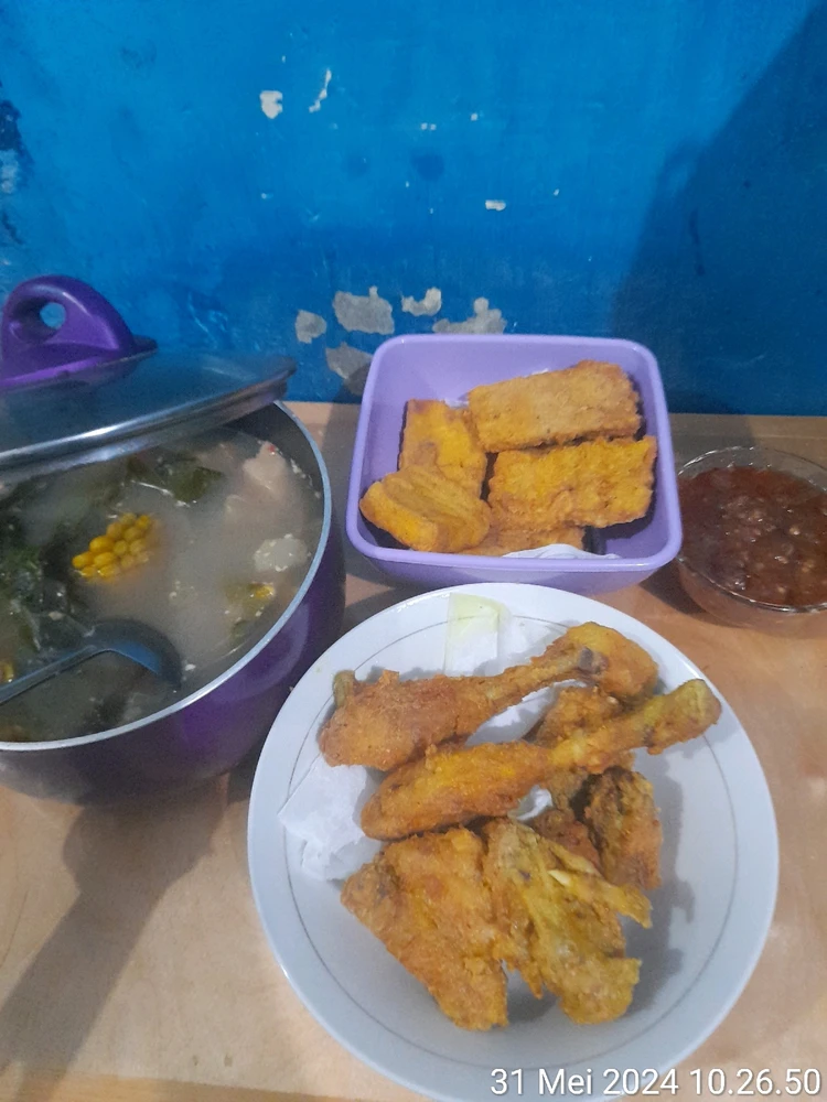 Gambar diunggah oleh Lovely Purple