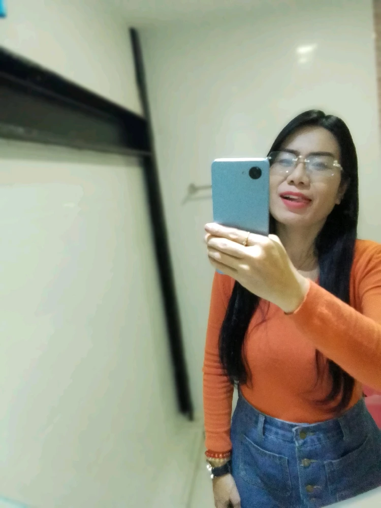 รูปที่อัพโหลดโดย sweet lady