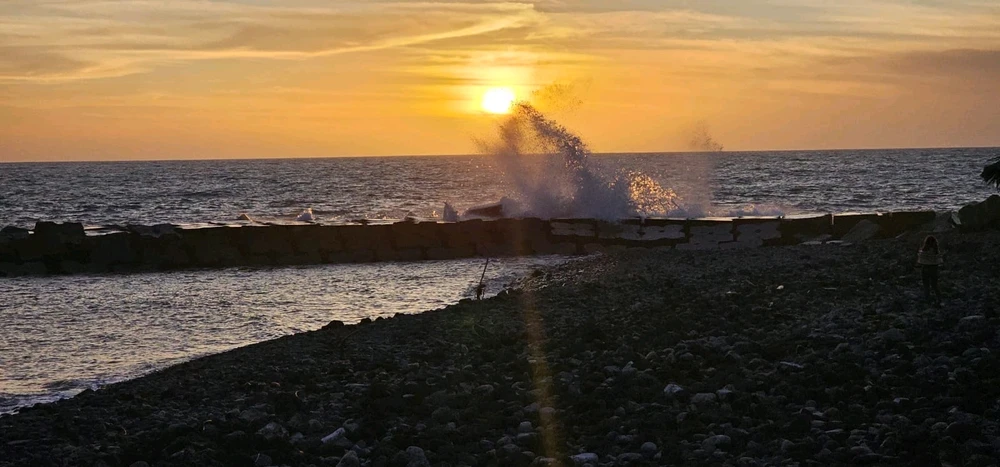 Image uploaded by Wave