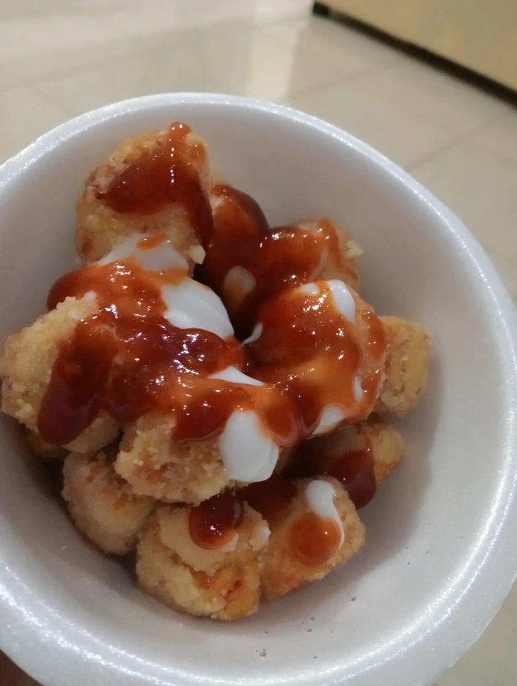 Bild hochgeladen von Demetri Alicia