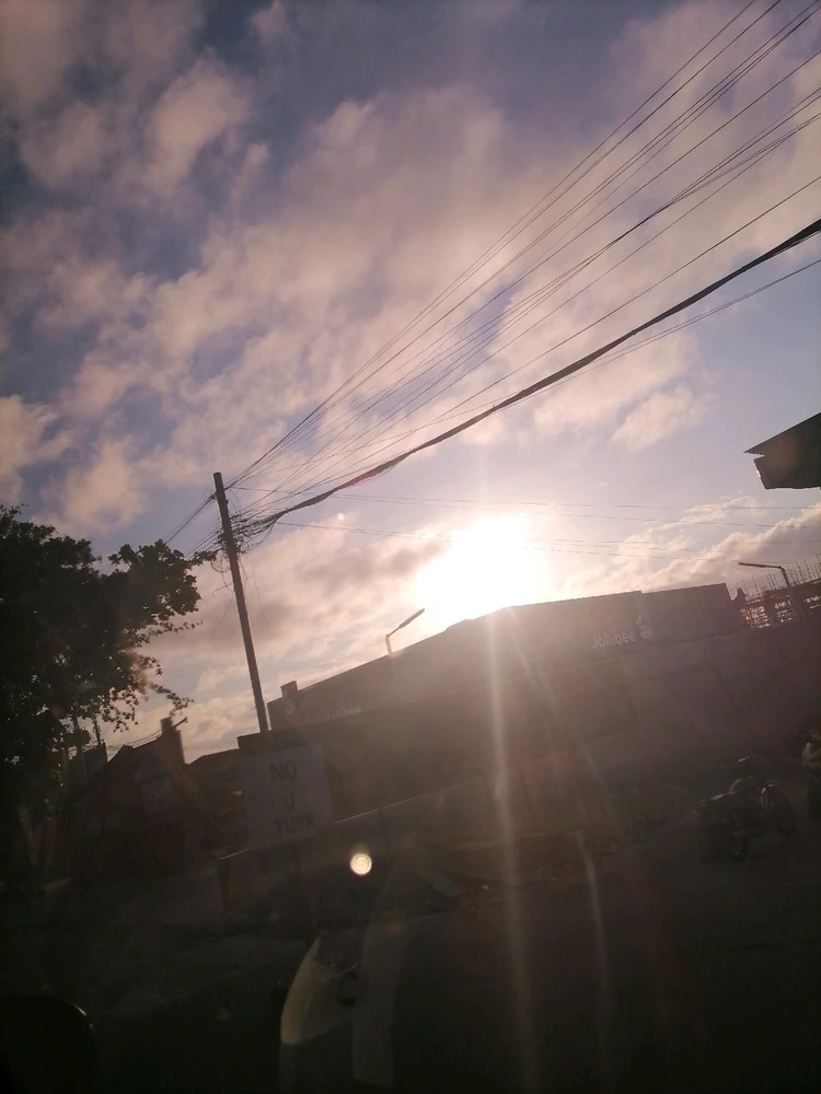 I-upload ni Jo ang larawan