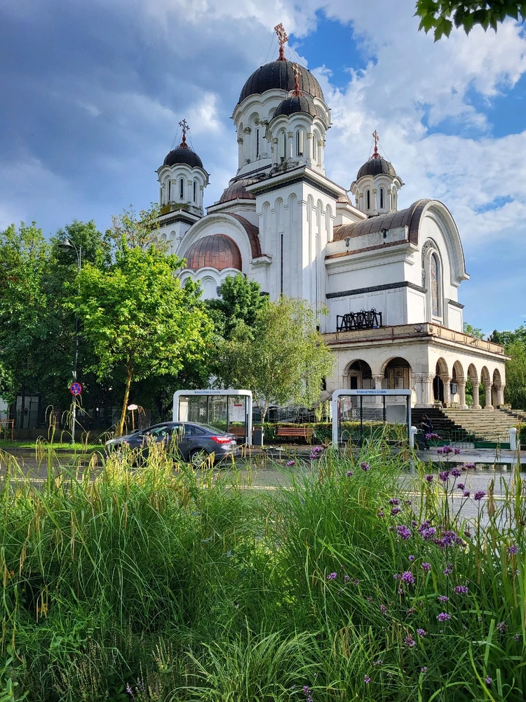 Imagine încărcată de Francis