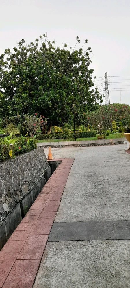 Gambar diunggah oleh Lovely Purple