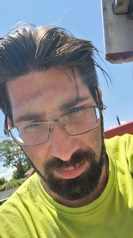 Качено от Деян Димитров