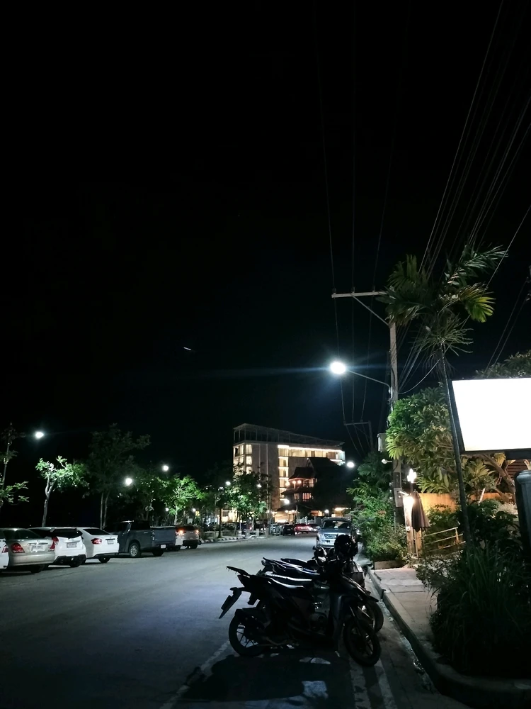 รูปที่อัพโหลดโดย leon