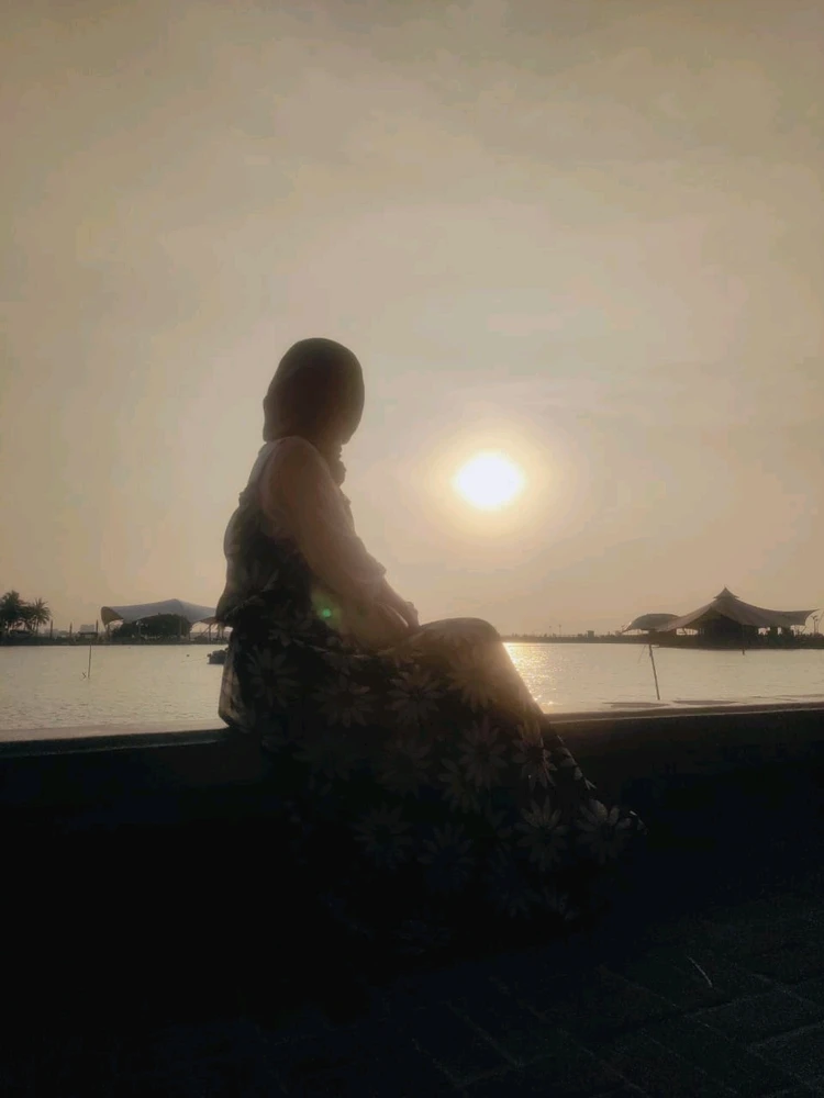 Gambar diunggah oleh Lovely Purple