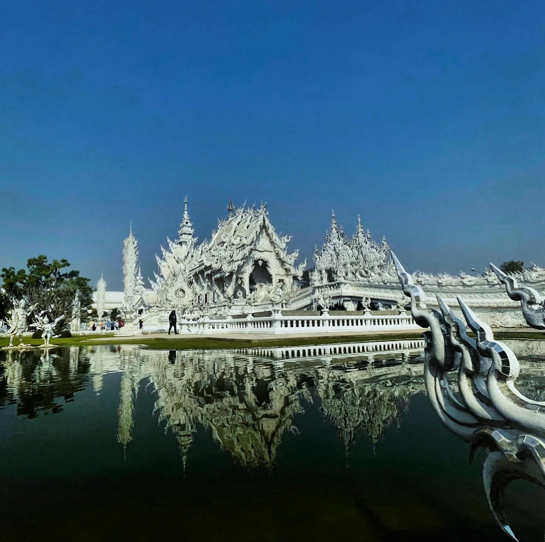 White temple - Chiang Rai ( Thailand )