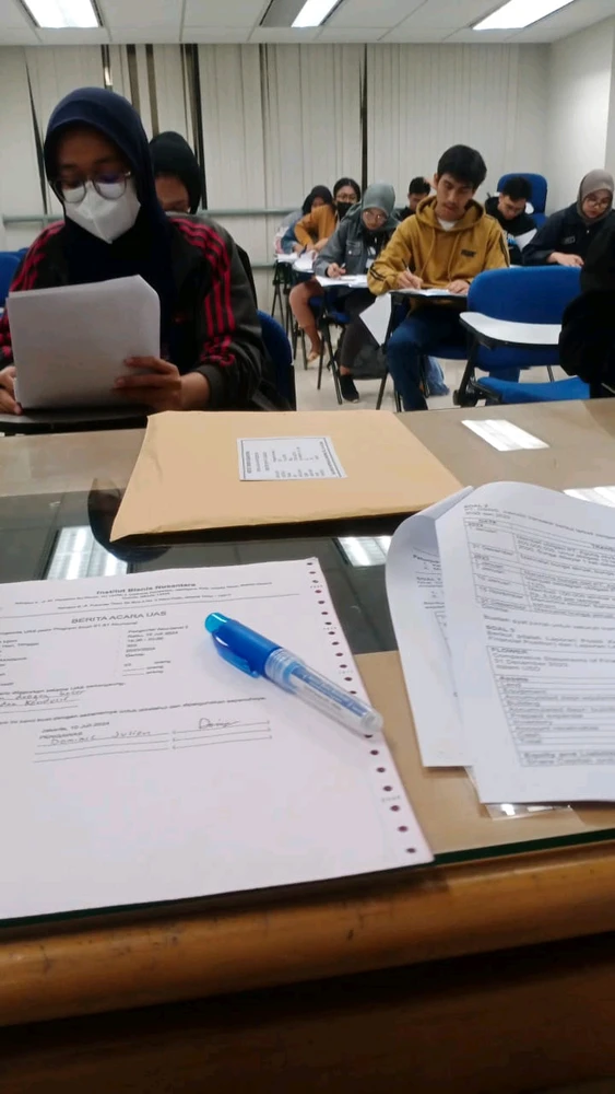 Gambar diunggah oleh Villain Aurora