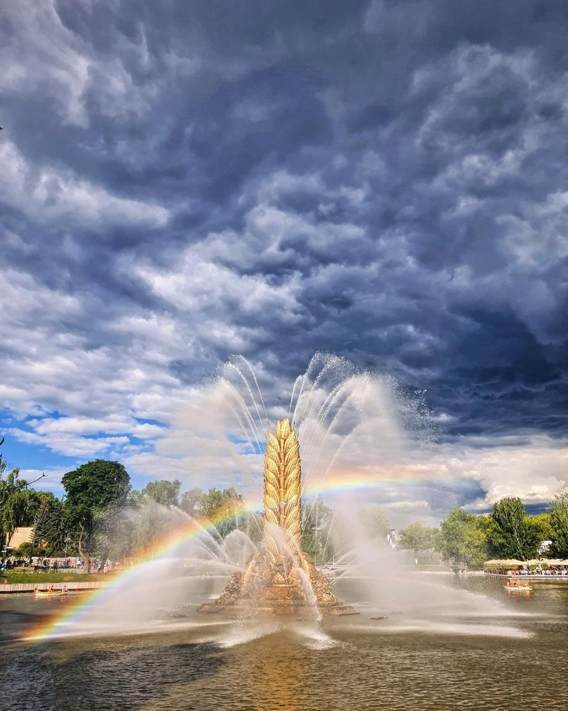 No editing, just a bit of color grading😍 looks unreal