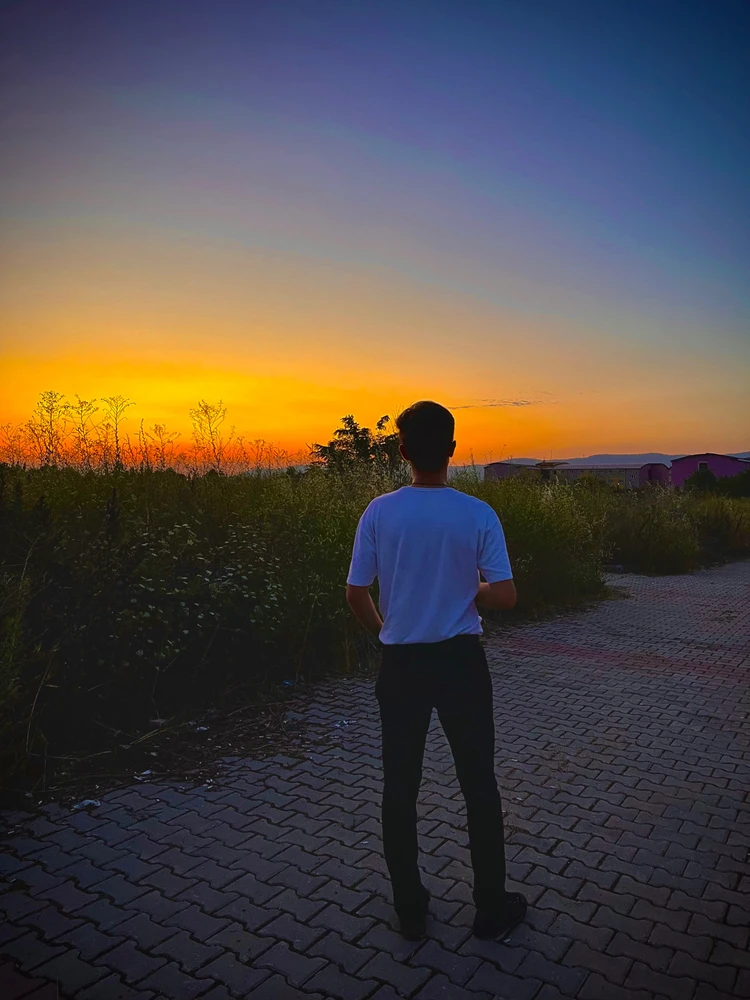 Esat tarafından yüklenen görsel