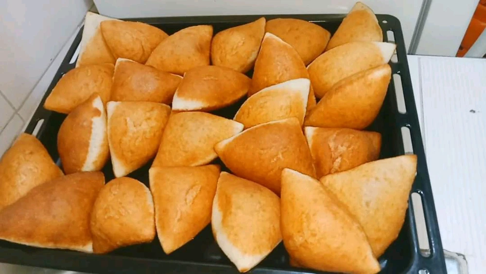 Mercii විසින් උඩුගත කළ රූපය