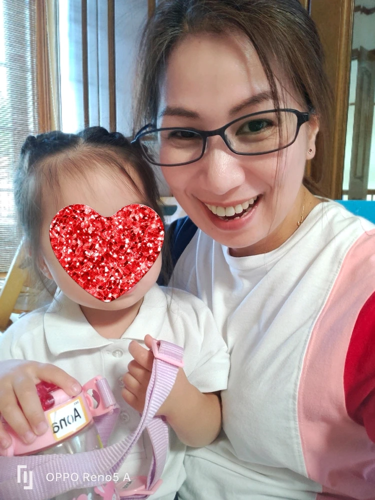 I-upload ni Rene ang larawan