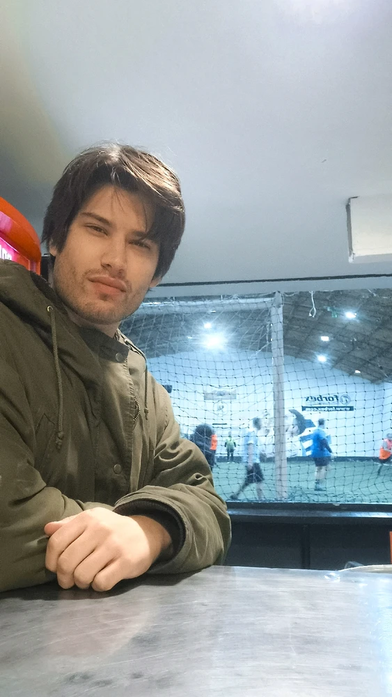 Yo en el negocio. ✨