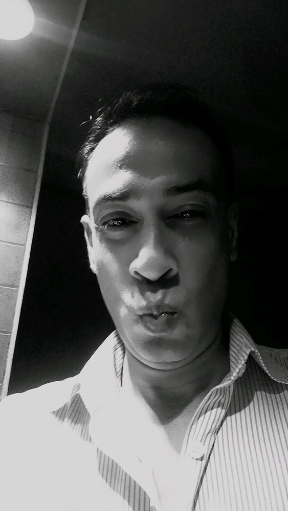 Gi-upload ni Varun khullar ang hulagway