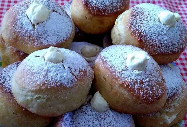 Bild eropgeluede vum Ririka