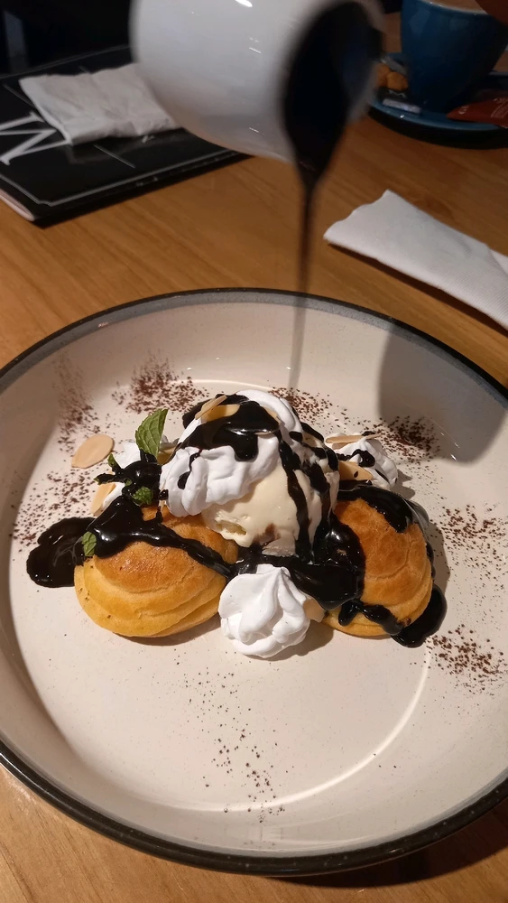 Image uploaded by Na