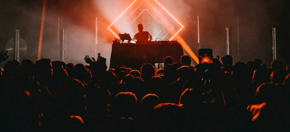 სურათი ატვირთა ROMA-მ