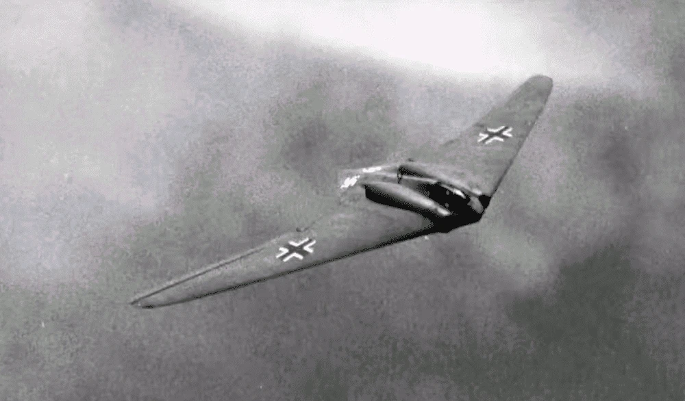Horten 229 in volo, 
immagine concept