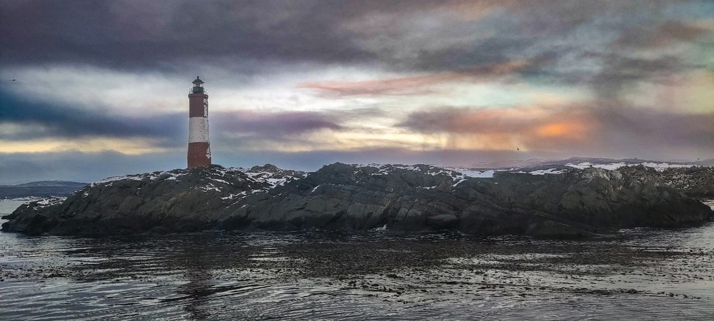 Este es el faro en que Julio Verne se inspiró para su novela.
Photo: me
Edit: me
Location: Ushuaia