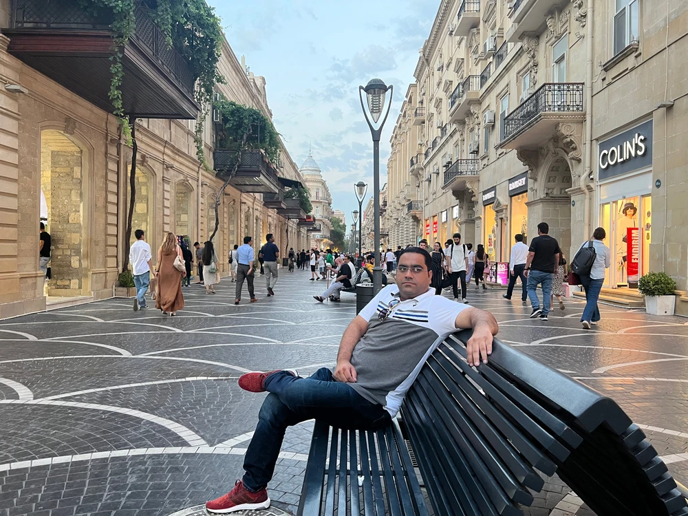 Raheel tərəfindən yüklənən şəkil