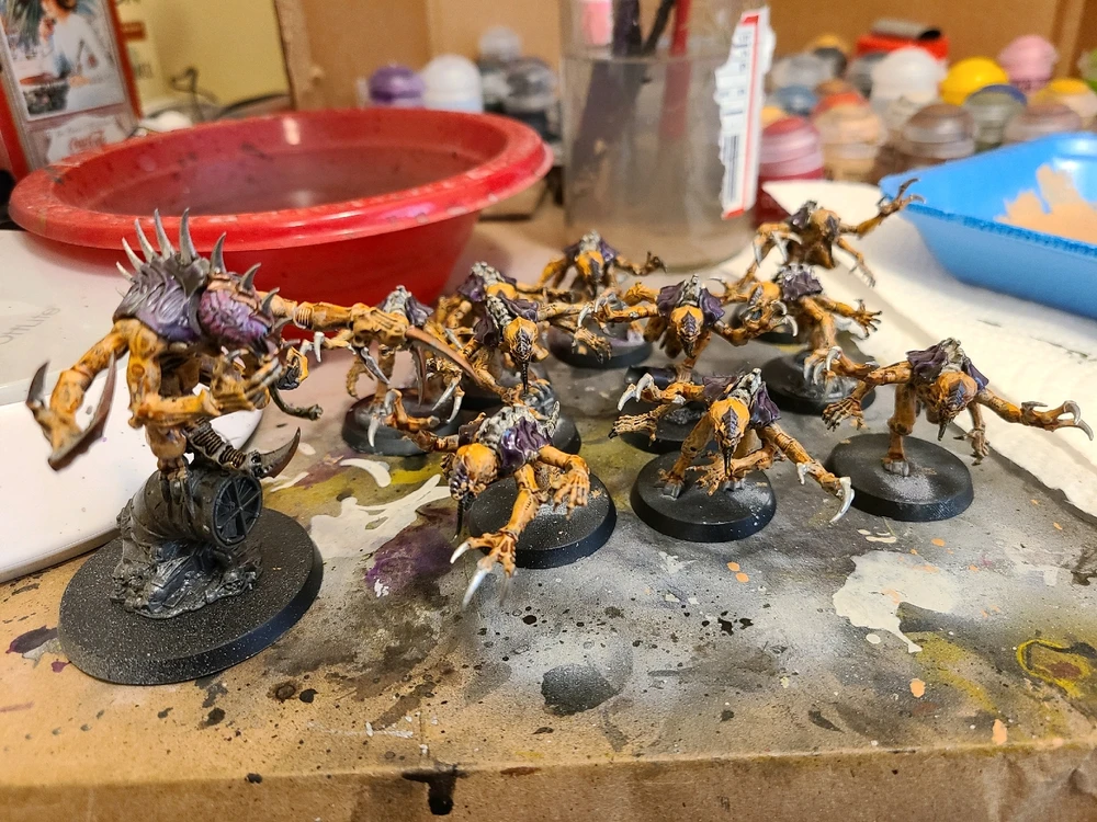 10 purestrain genestealers and a Patriarch