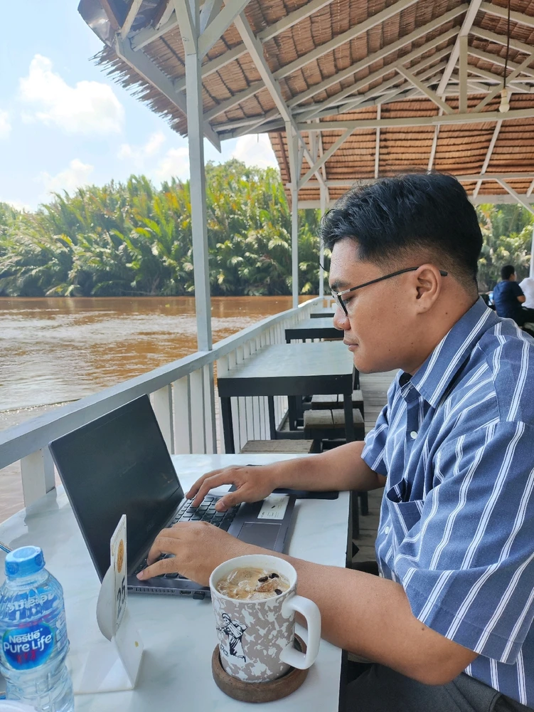 Gambar diunggah oleh Dhoni