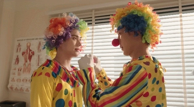 Me joining a (dating) platform based of a reddit ad...