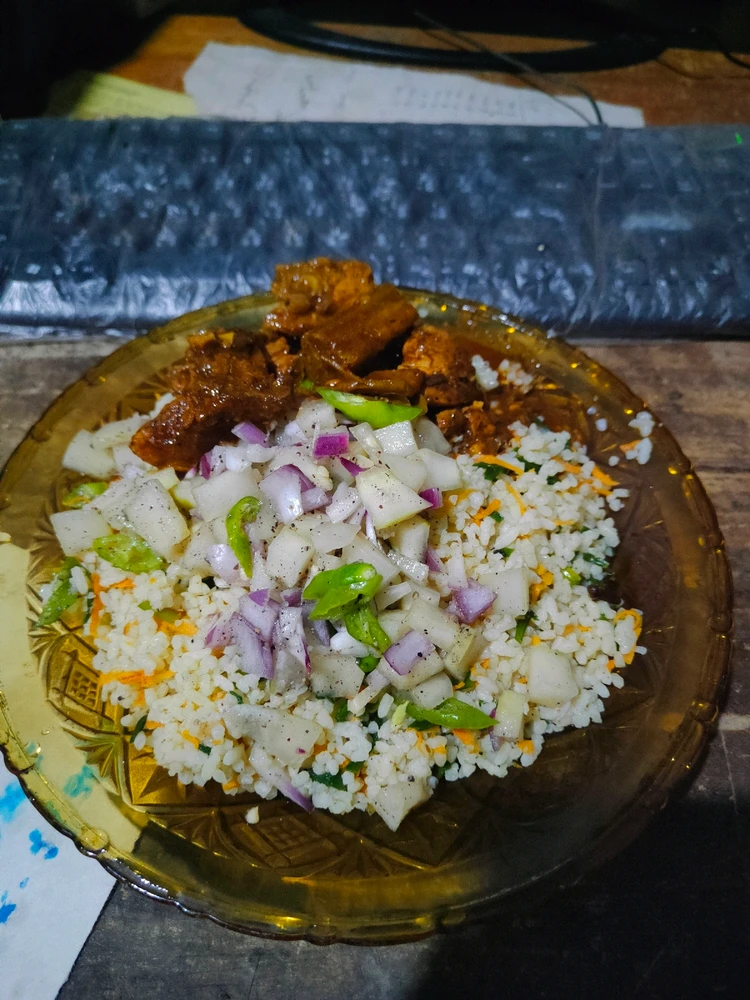 I-upload ni Tharaka Dhananjaya ang larawan